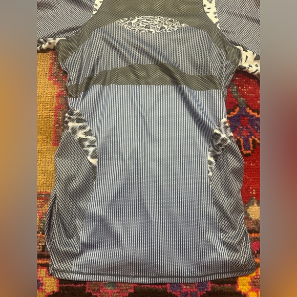 LUCKY IN LOVE Long Sleeve Tennis, Golf, Pickleball Tops Sz S - Picture 9 of 11